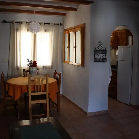 Holiday home Lirios Locdenia