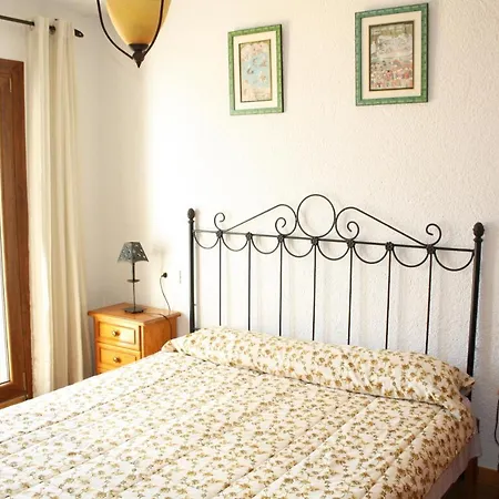 Holiday home Lirios Locdenia *