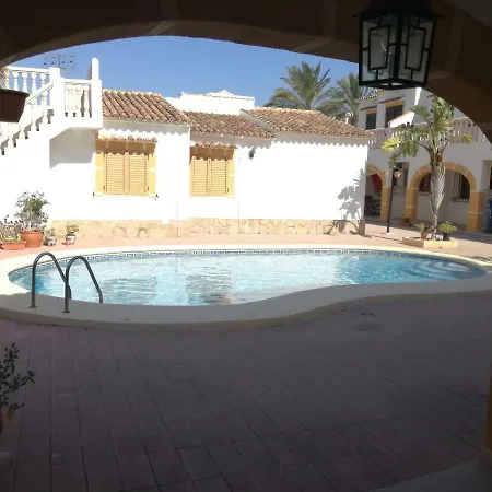 Holiday home Lirios Locdenia *